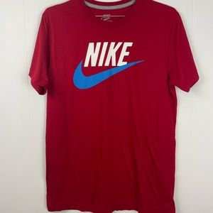 Nike Sportswear Slim Fit Short Sleeve Crewneck T-Shirt